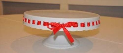 Picture of Cake stand (Porcelain) 12" - Off White