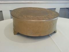 Picture of Cake stand (Round) 18" - Antique Gold