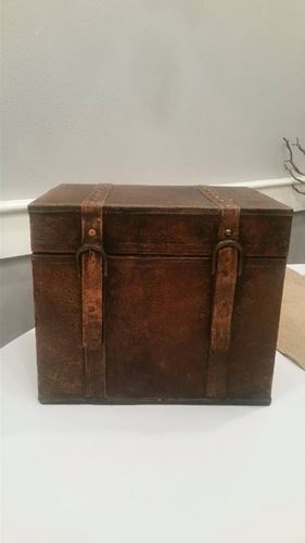 Picture of Decor (Wood Box/Trunk)  - Brown