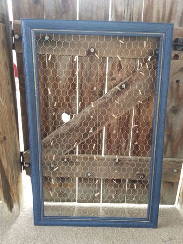 Picture of Sign (Chicken wire frame) 26X40 - Navy