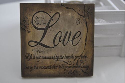 Picture of Sign (Love is not measured) 8X8 - Brown