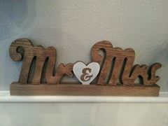 Picture of Sign (Mr & Mrs Cursive)  - Natural