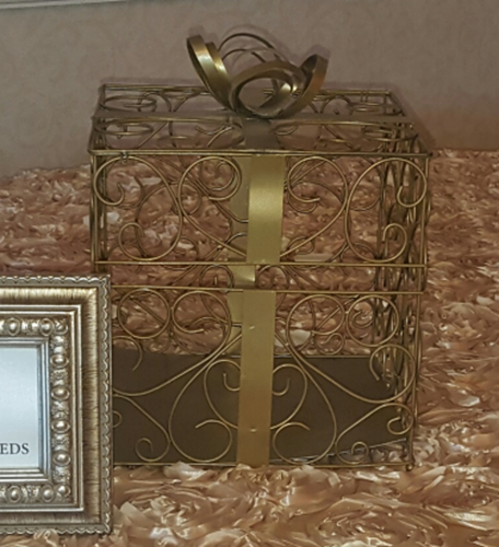 Picture of Decor (Gift card box) 10" - Gold