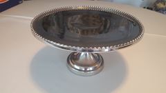 Picture of Cake stand (Scalloped Edge) 10" - Silver