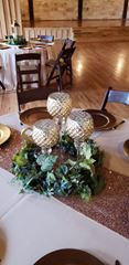 Picture of Vase (Gold mercury pedestals) Honeycomb Trio - Gold