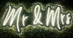 Picture of Sign (Mr & Mrs Neon) 15X34 - White