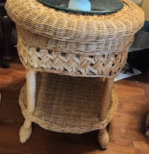 Picture of Furniture (Basketweave Wicker Rattan Side table)  - Brown