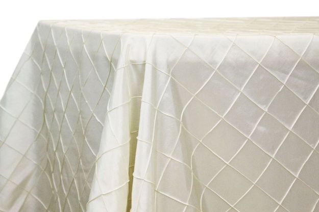Picture of Table Cloth 90X156 - Ivory (Pintuck Taffeta Rectangle)