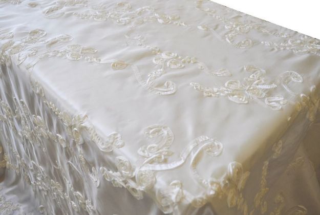 Picture of Table Cloth 90X156 - Ivory (Ribbon Taffeta Rectangle)