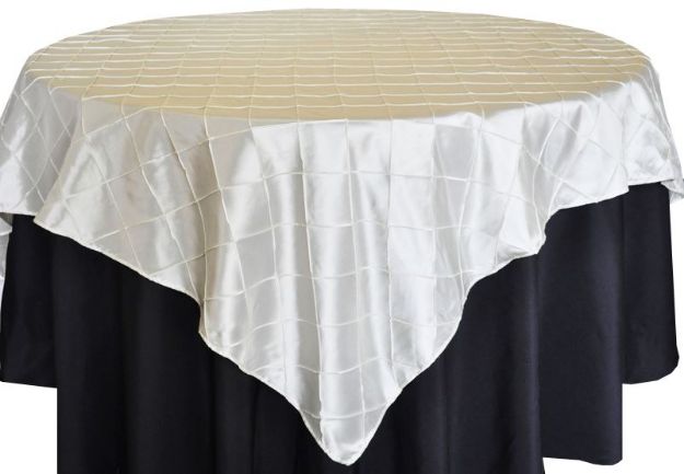 Picture of Overlay 85X85 - Ivory (Pintuck Taffeta Square)