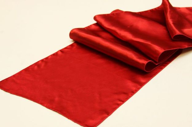 Picture of Runner 12X108 - Apple Red (Satin )