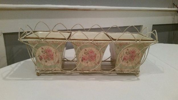 Picture of Decor (Floral Tray w/buckets)  - Distressed