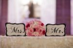 Picture of Sign (Mr & Mrs) Polka dot - Black & White