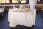 Picture of Table (Half round) 60" - Wood