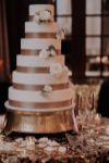 Picture of Cake stand (Hammered Round) 18 - Gold