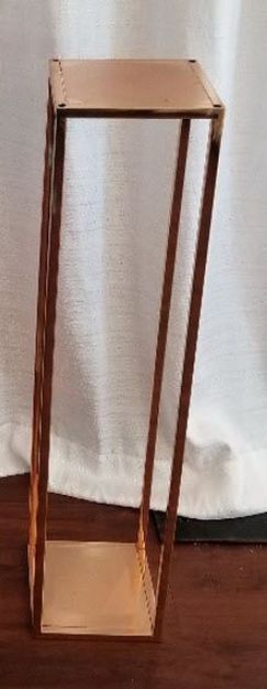 Picture of Column (Square Stand) 34 - Gold
