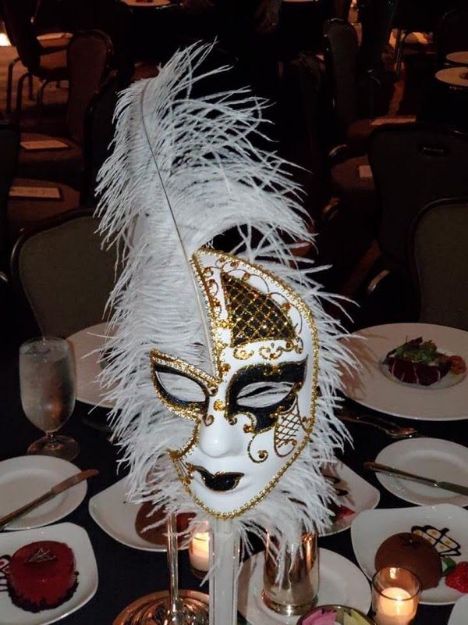 Picture of Decor  (Masquerade Mask) - White