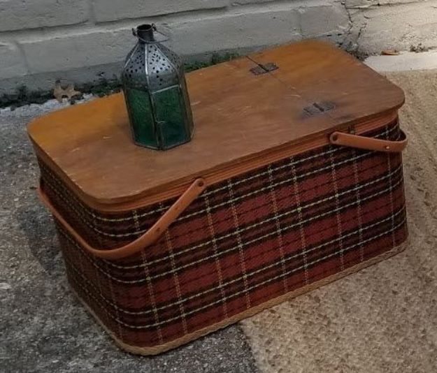 Picture of Decor (Plaid Picnic Basket) 20x11x11 - Plaid